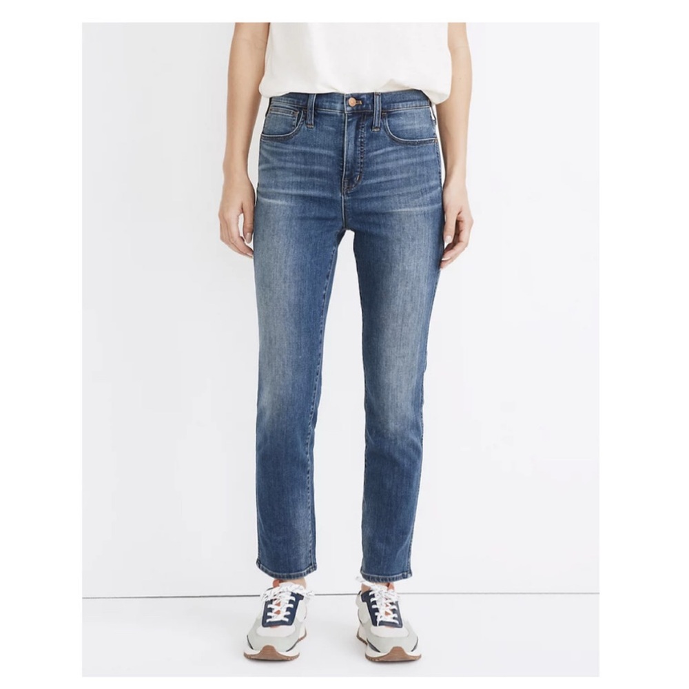 Madewell Roadtripper Stovepipe Medium Wash Denim Jeans Size 33 Petite